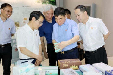 要聞 | 嘉興市委副書記、政法委書記帥燮瑯一行蒞臨景興紙業(yè)調(diào)研指導