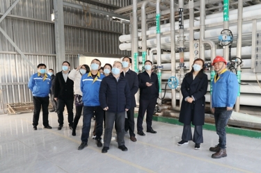 2022年12月15日，時任浙江省發(fā)展改革委黨組成員、副主任吳紅梅蒞臨景興紙業(yè)調(diào)研企業(yè)用能、節(jié)能工作